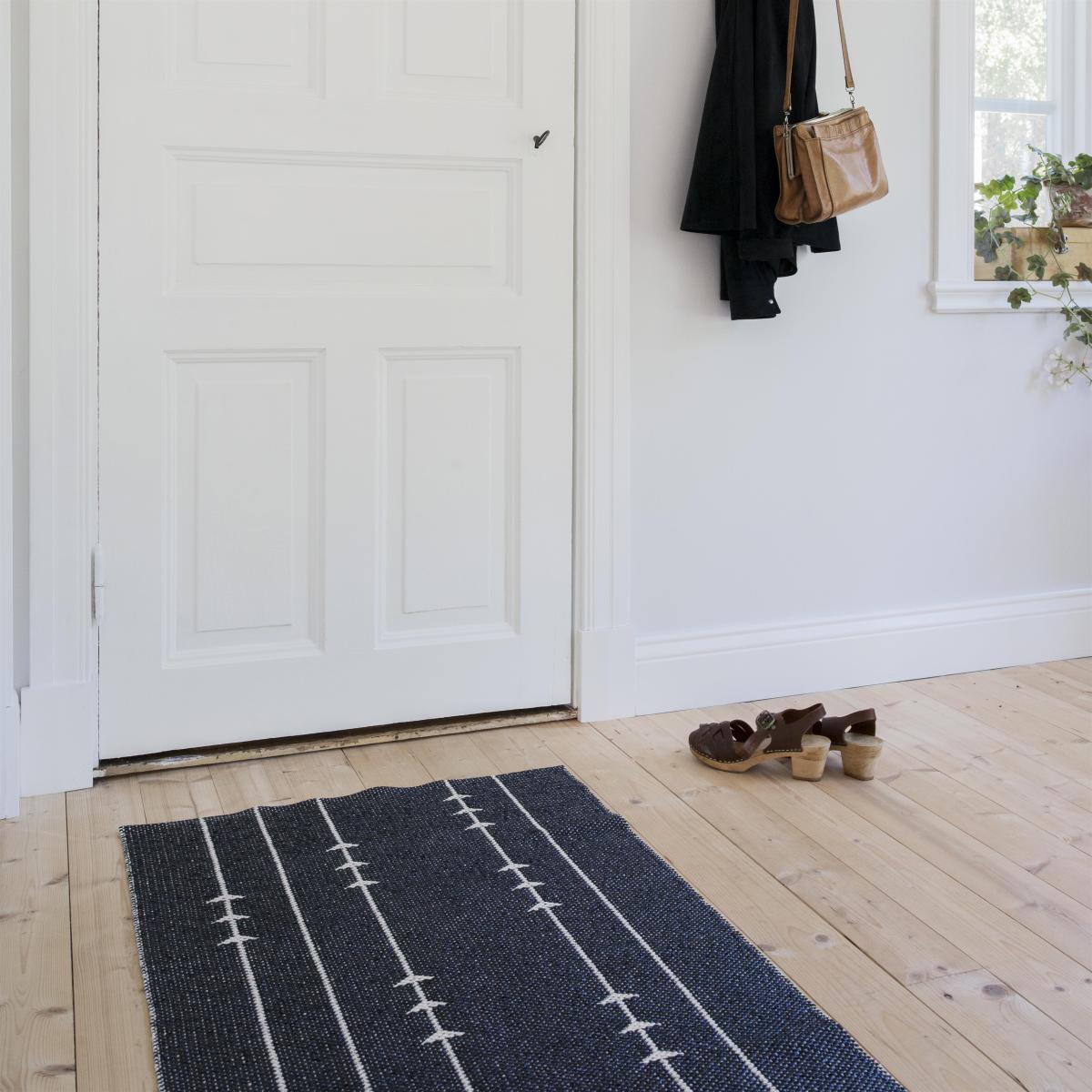 Fir rug nude-black 70x200 cm – image 2