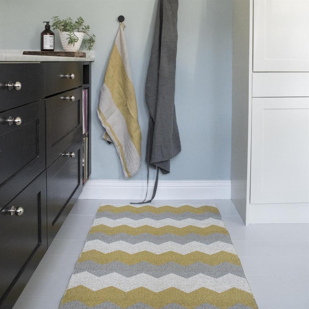 Luppio rug spring (yellow-grey) 70x250 cm – image 2