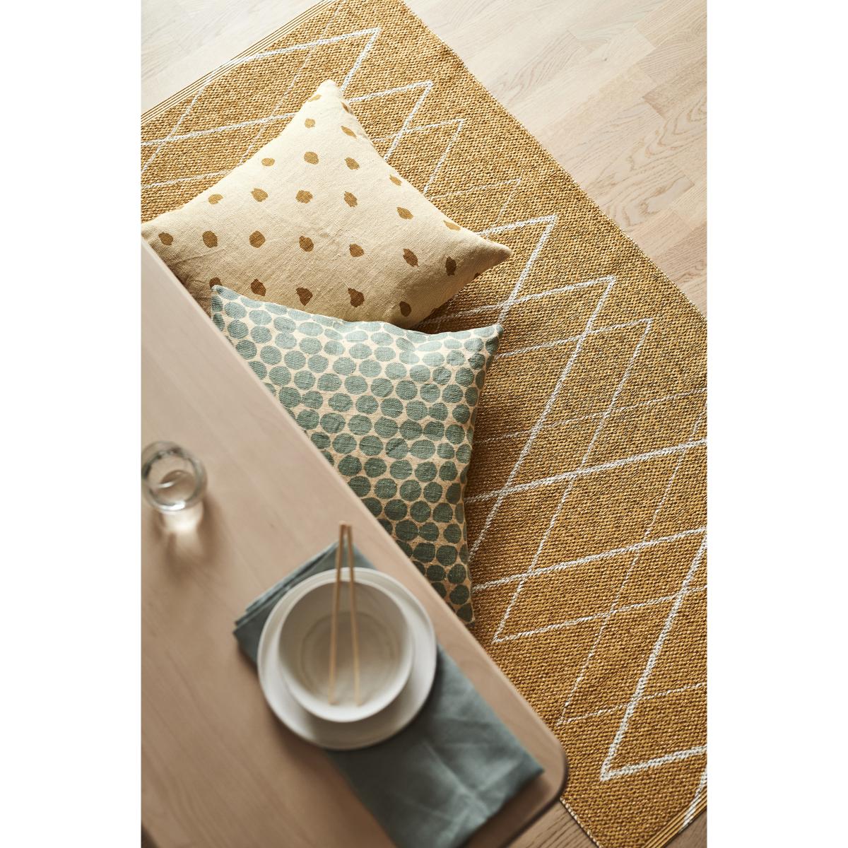 Scandi Living Peak plastic rug mustard 70x150cm – image 3