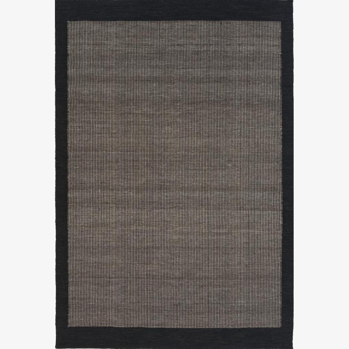 Linie Design Arbrello rug Black 250x350 cm