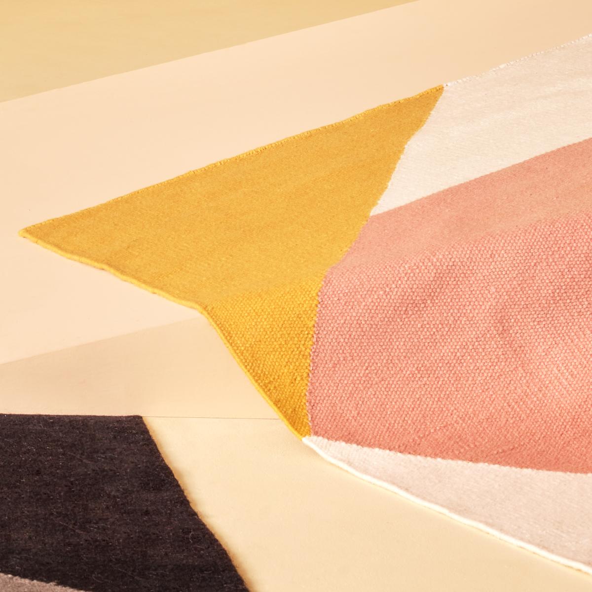 Stripes blocks kelim rug pink 170x240 cm – image 2