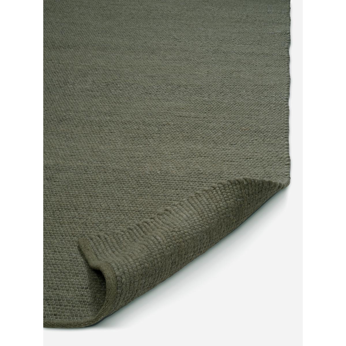 Classic Collection Merino wool carpet 140x200 cm Dark green – image 2
