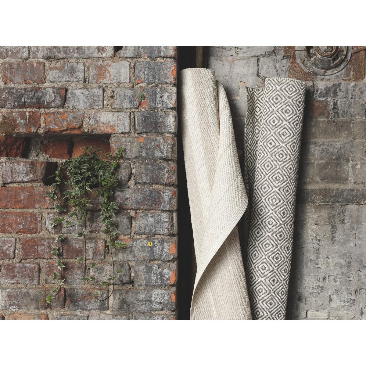 Fade rug large concrete (grey) 200x200cm – image 3
