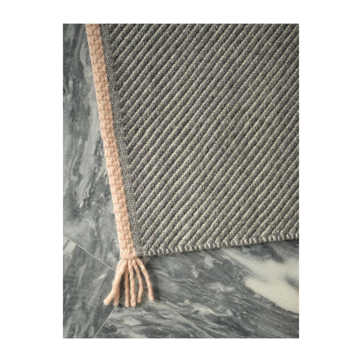 Linie Design Vision Walk wool carpet 170x240 cm Grey-rose – image 3