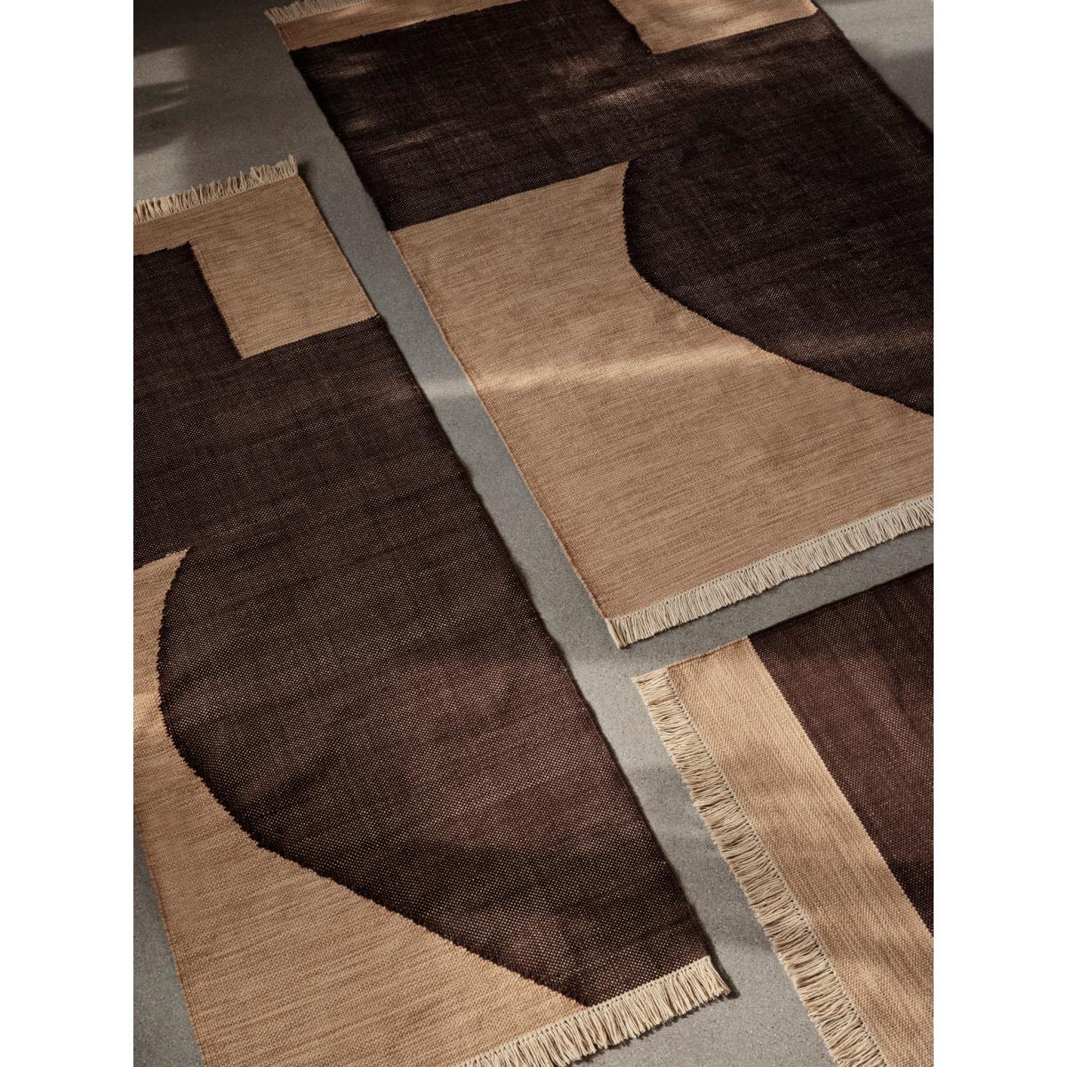 ferm LIVING Forene carpet Tan-Chocolate 140x200 cm – image 2