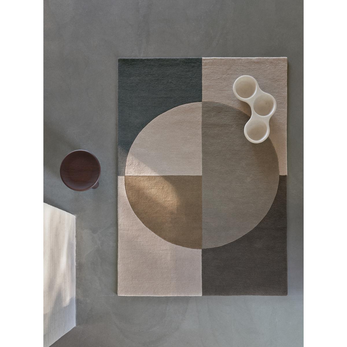 Linie Design Radiality wool carpet Olive. 250x350 cm – image 2