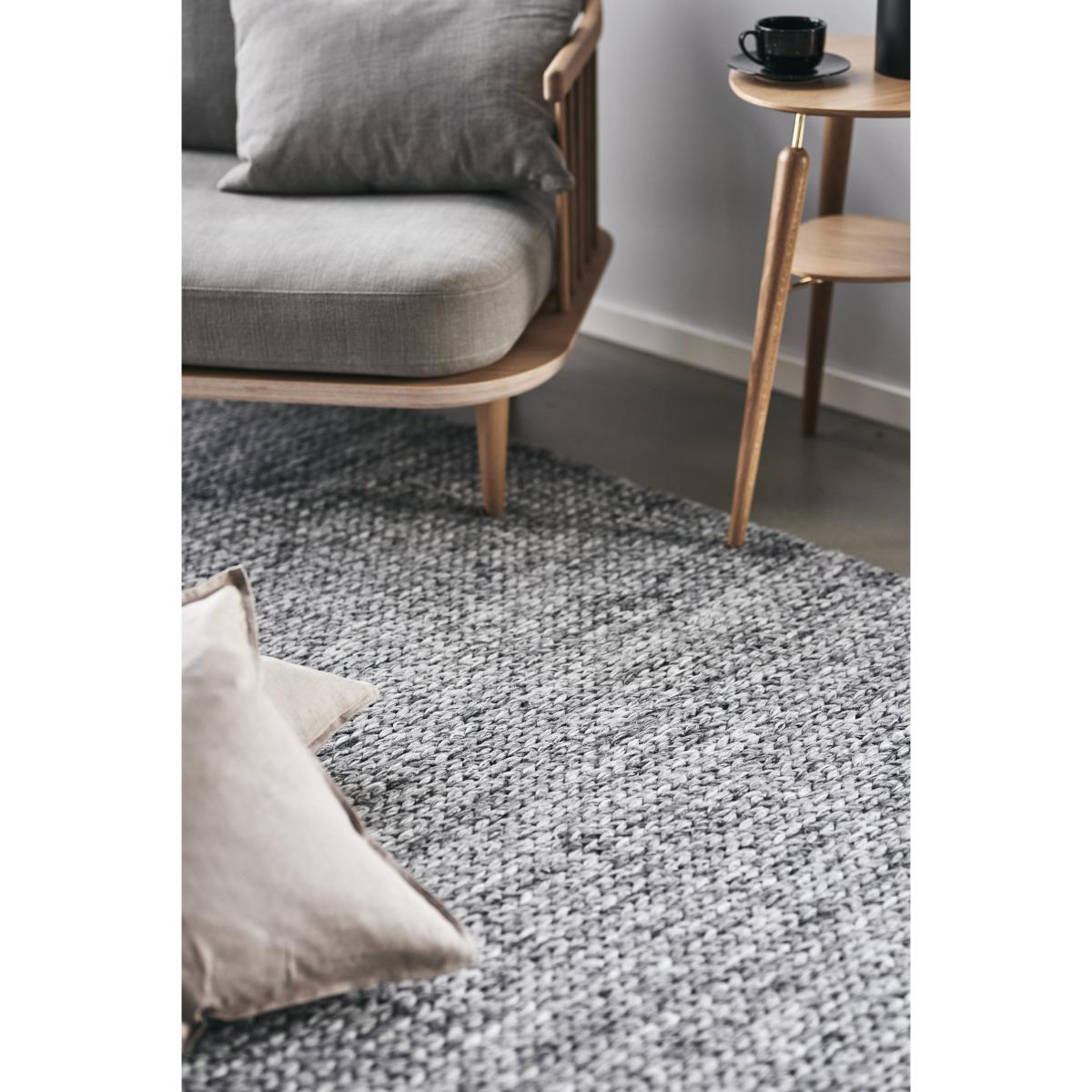 Braided wool carpet dark grey 200x300 cm – image 4