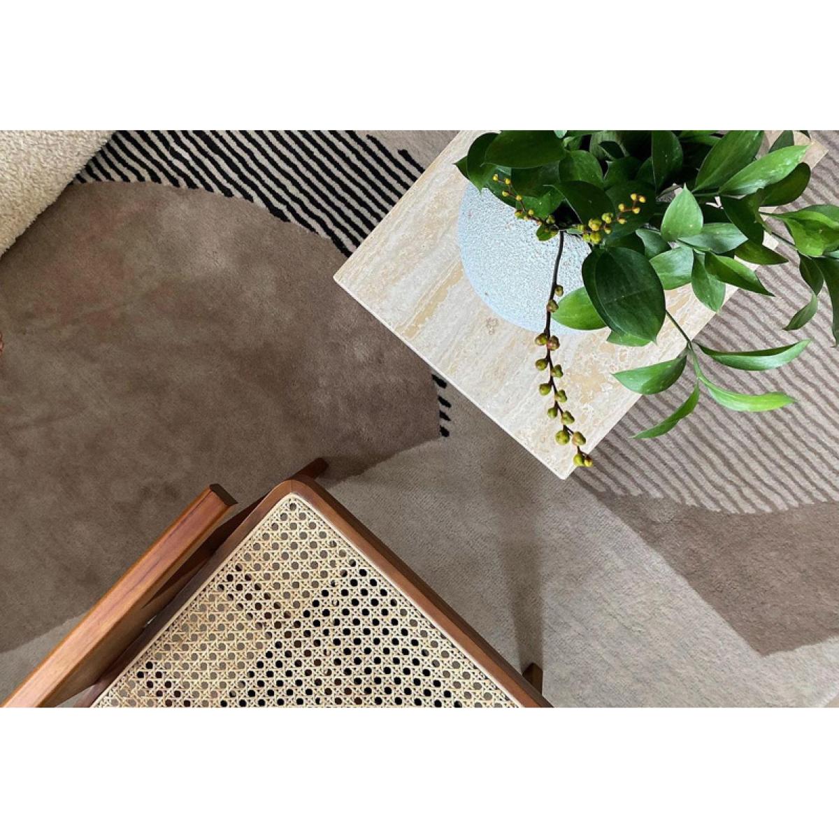Layered Birch wool rug 200x300 cm – image 3
