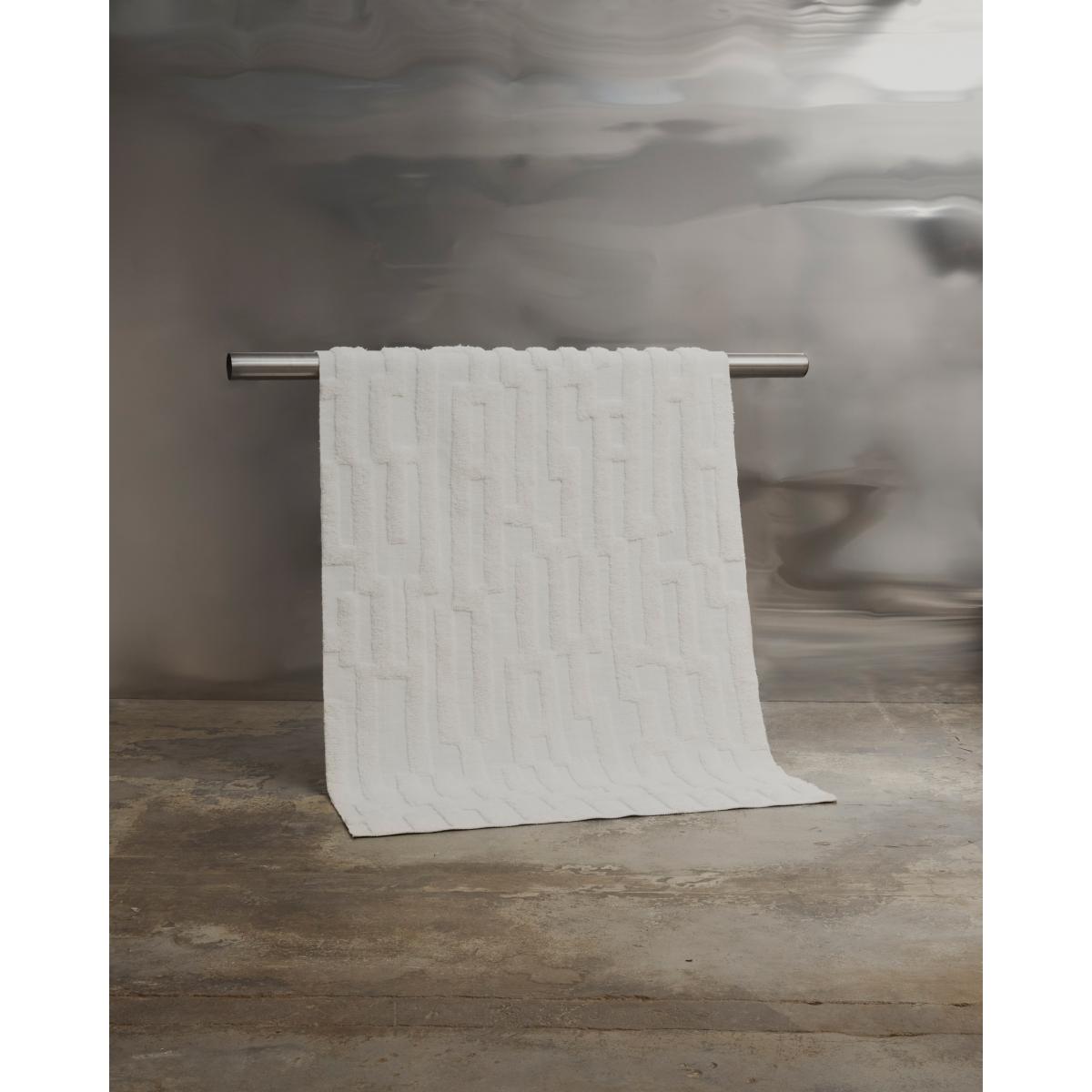 Tinted Bielke wool carpet 280x380 cm Offwhite – image 2
