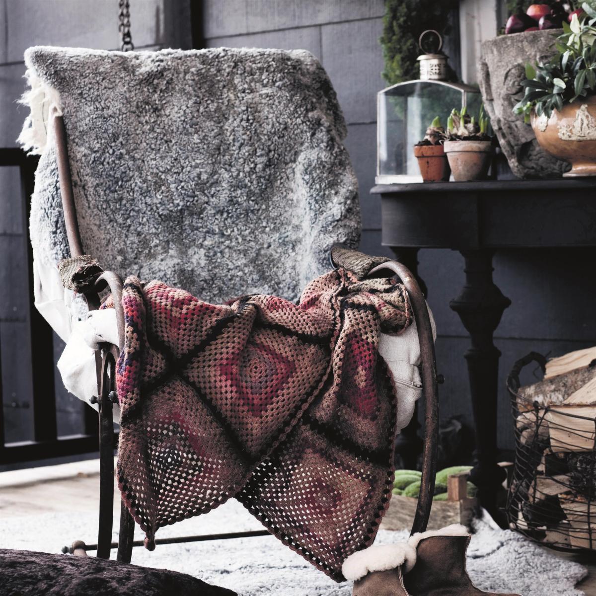 Shepherd sheepskin Visby light grey – image 3