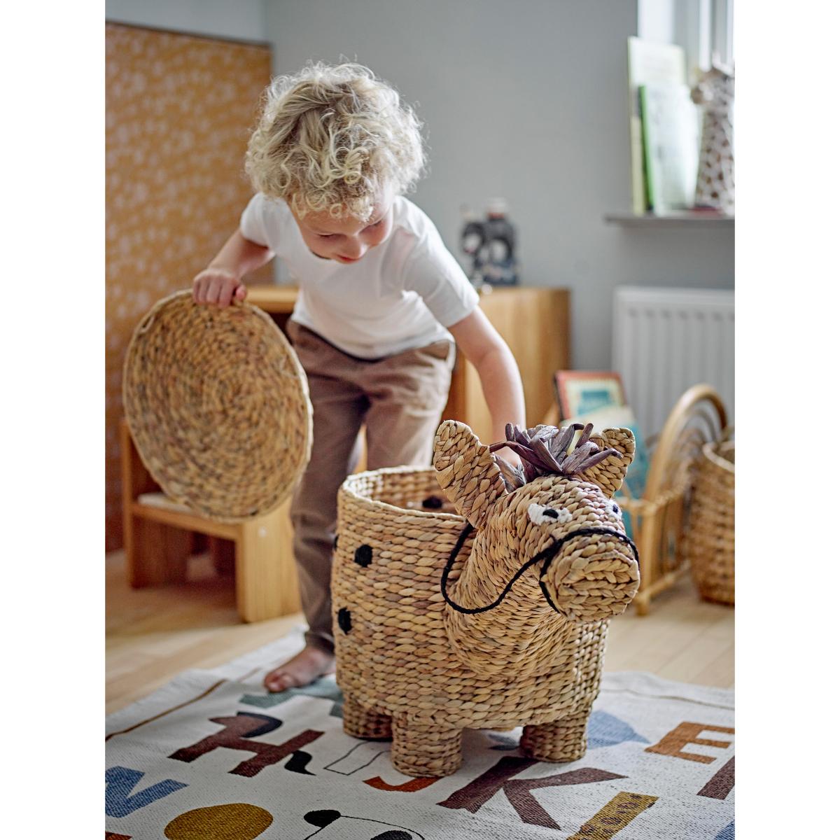 Bloomingville Memmo rug 110x110 cm Alphabet – image 2
