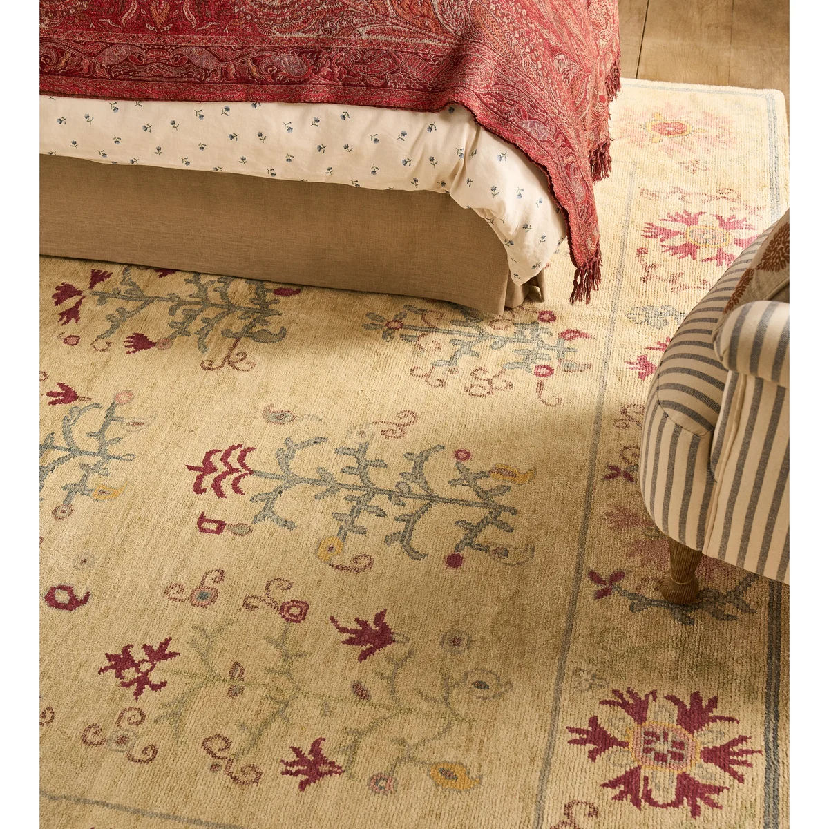 OKA, Banaras Silk Rug 305x244cm - Natural/Apricot, Rug – image 2