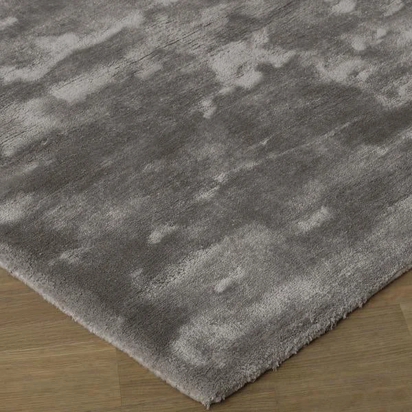 Andrew Martin Aurum Rug Silver / 366 x 4 x 275cm – image 2