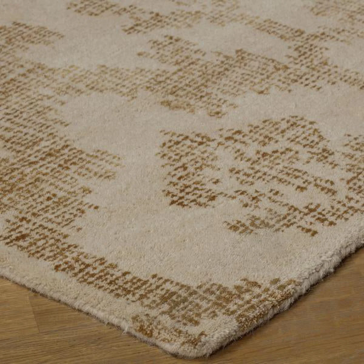 Andrew Martin Liril Rug Brown / 244 x 4 x 153cm – image 5