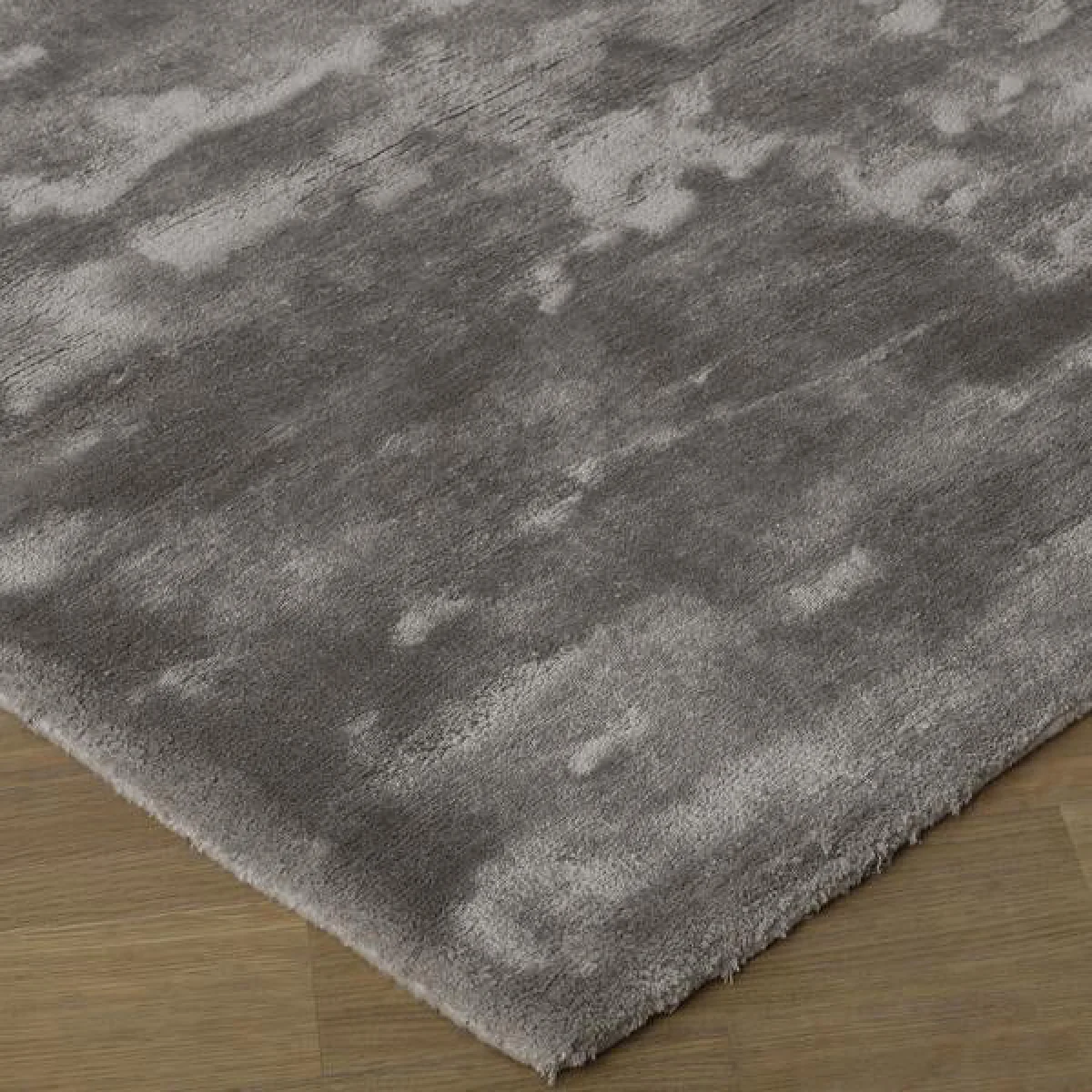 Andrew Martin Aurum Rug Silver / 305 x 4 x 244cm – image 2