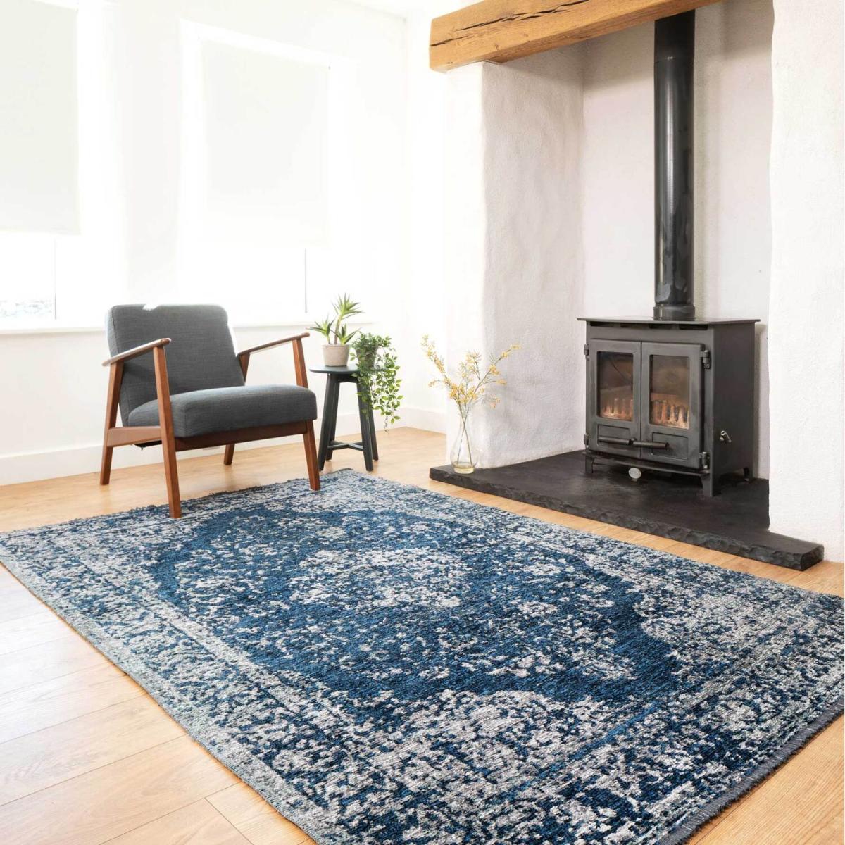 Navy Blue Distressed Traditional Medallion Reversible Chenille Living Area Rug - Navy / 170 x 115cm – image 2