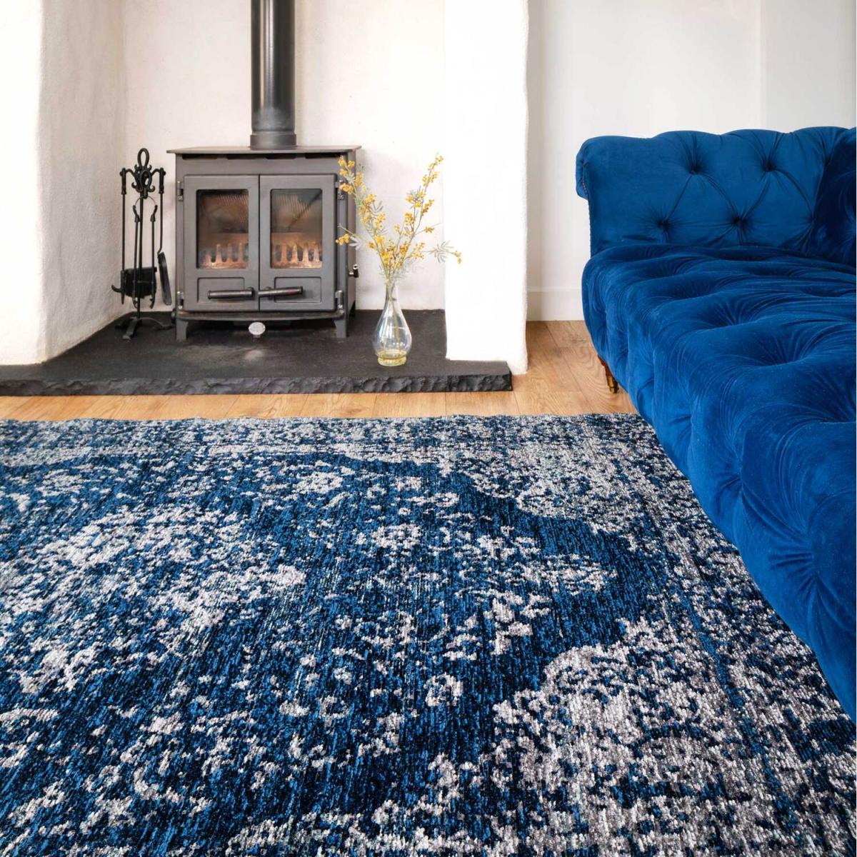 Navy Blue Distressed Traditional Medallion Reversible Chenille Living Area Rug - Navy / 170 x 115cm – image 3
