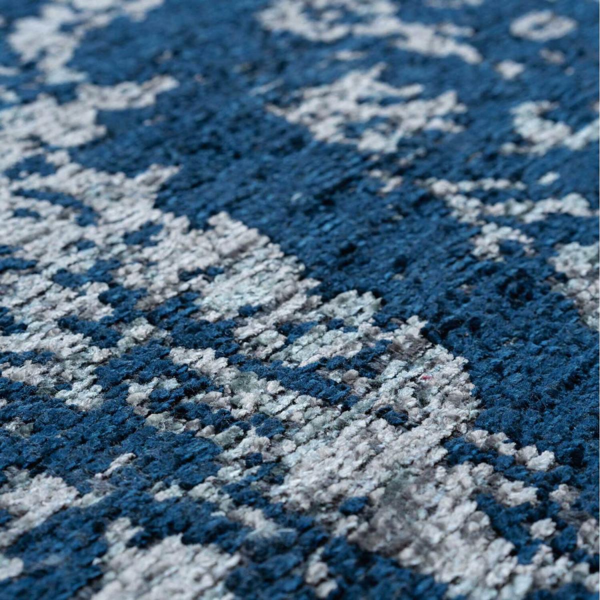 Navy Blue Distressed Traditional Medallion Reversible Chenille Living Area Rug - Navy / 170 x 115cm – image 6