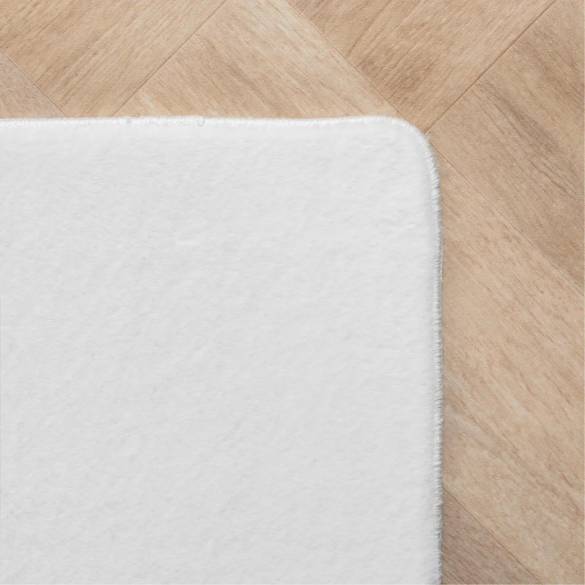 Snuggly Washable Low Pile Living Room Area Rug - Anti-Slip Felt Backing - Snow White / 120cm / 80cm – image 6