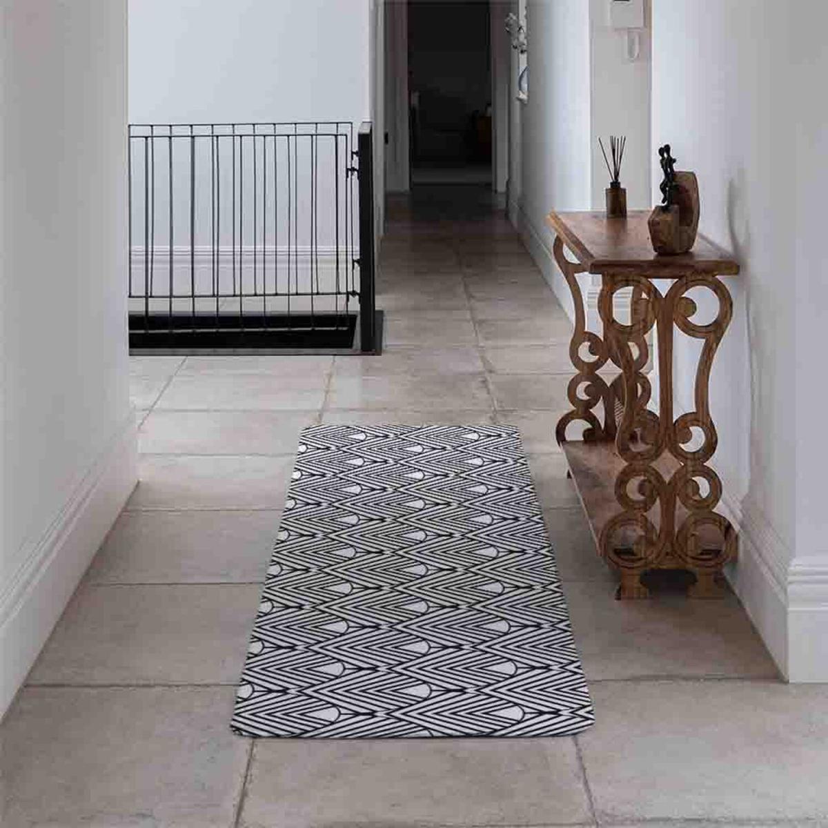 Black Geometric Decoration Runner Rug - Black – image 4