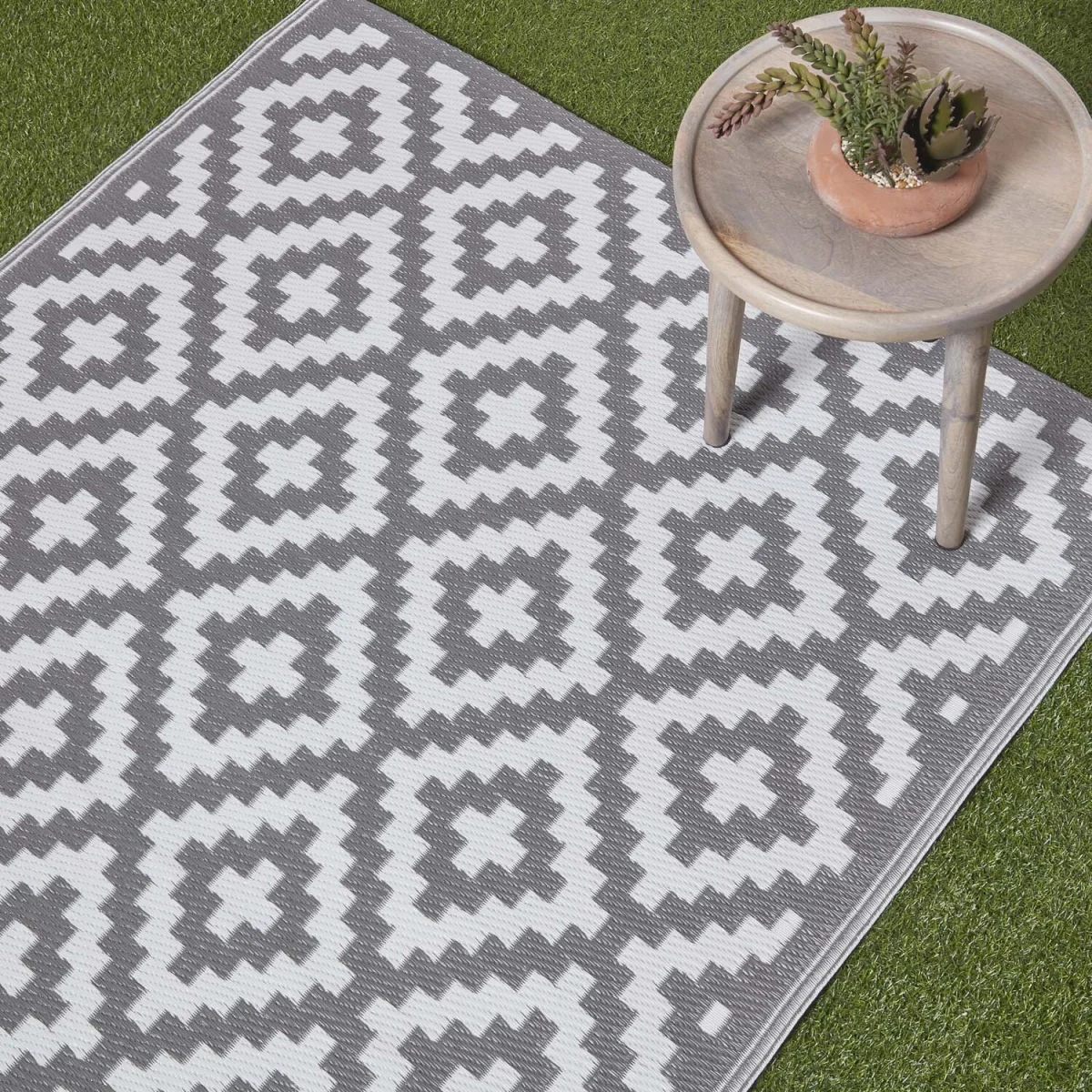 Homescapes Outdoor Rug Luxury Waterproof Reversible Recycled, Grey Zoe Geometric - Grey / 300in – image 2