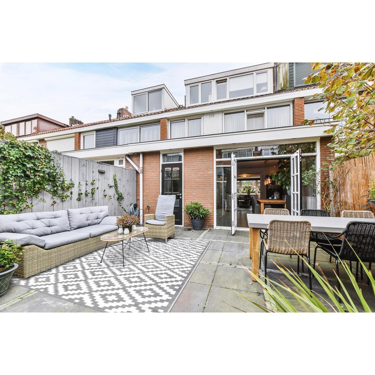 Diamond Geo Outdoor Rug - Grey – image 3