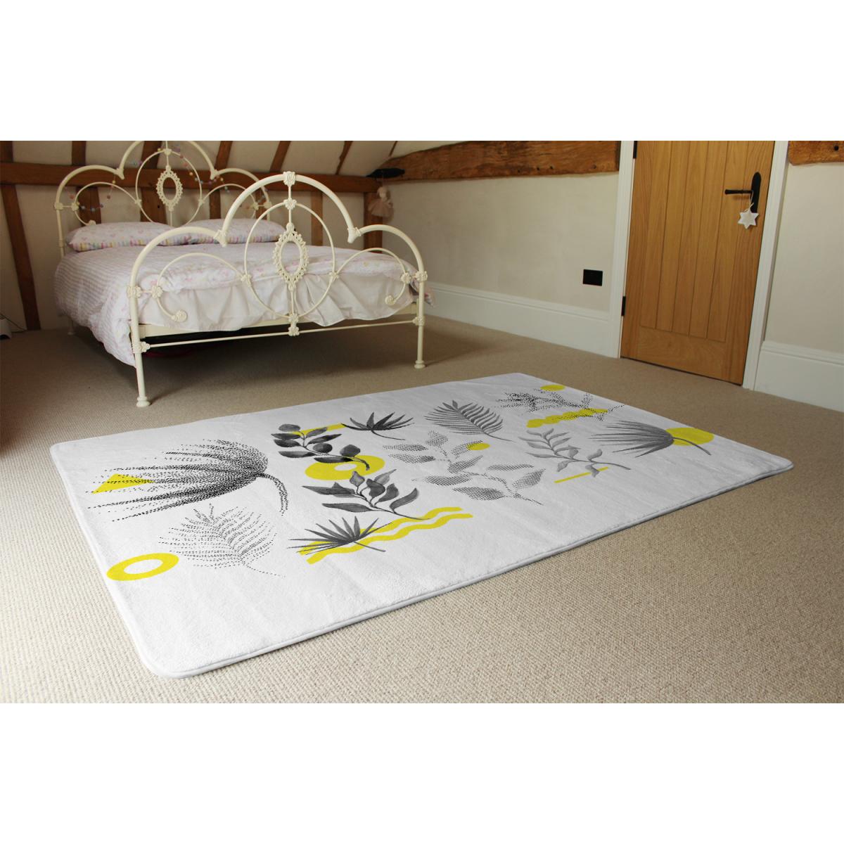 Selection Of Leaves Rug - Yellow / 110cm – image 3
