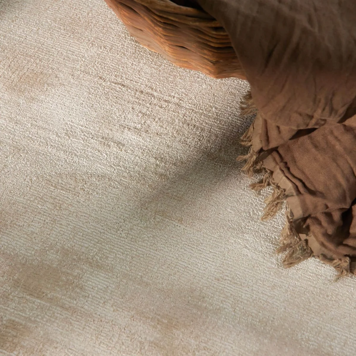 Vikosa Jane Viscose Plain Rug - Cream / 200 x 300cm - Cream / 200.0cm – image 6