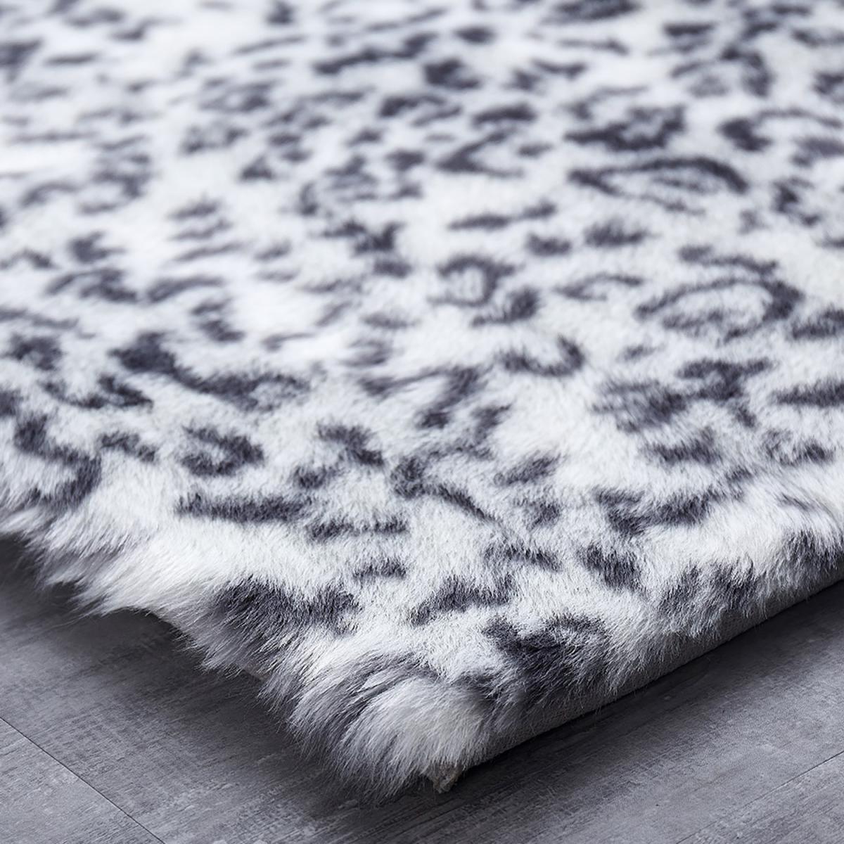 Snow Leopard Rug – image 2