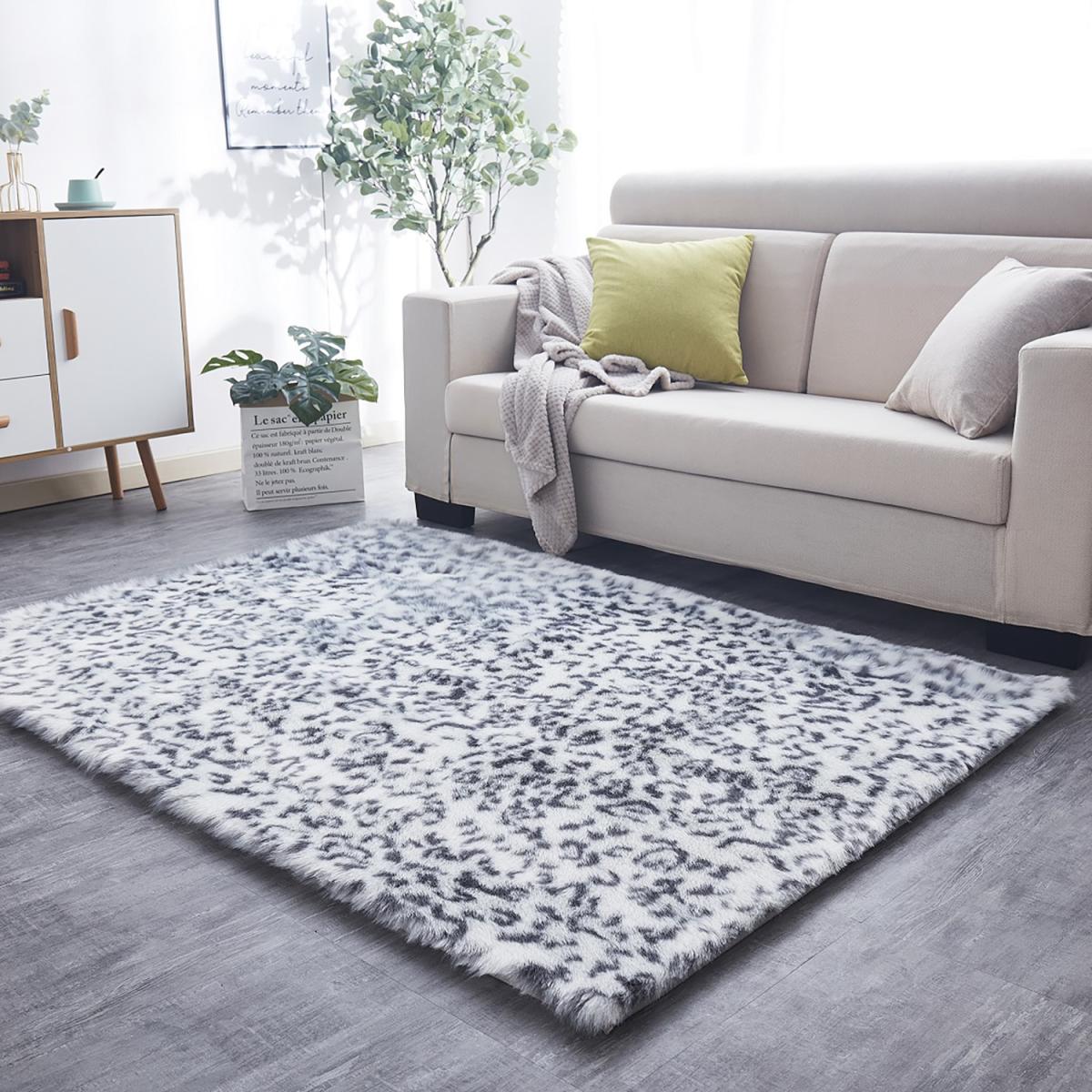 Snow Leopard Rug – image 4