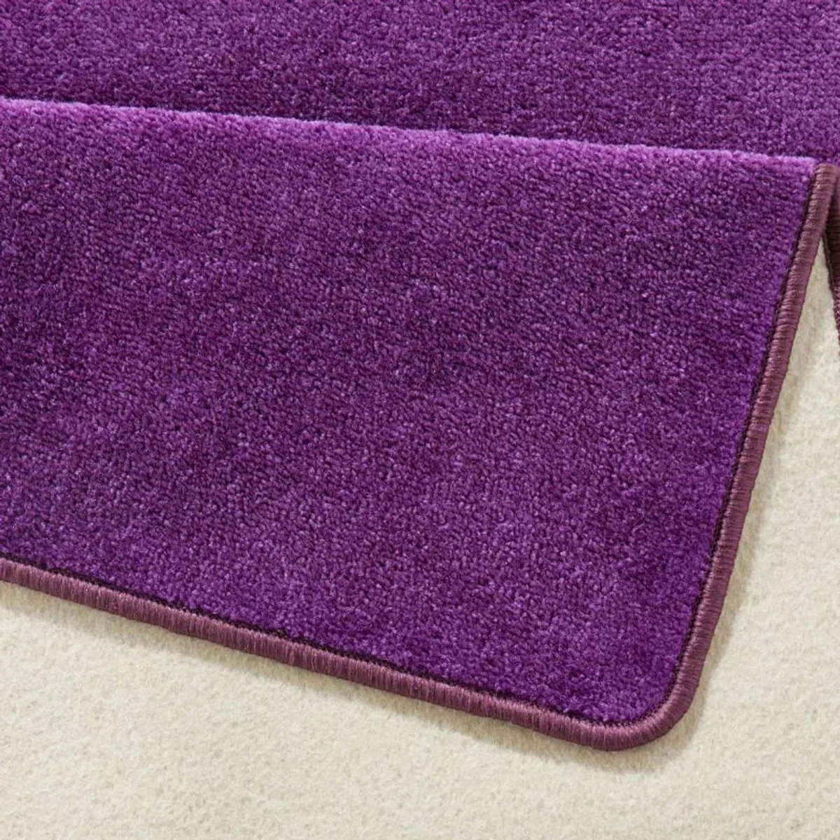 Modern Polypropylene Plain Rug - Purple / 80 x 150cm - Purple / 195.0cm / 133.0cm – image 4