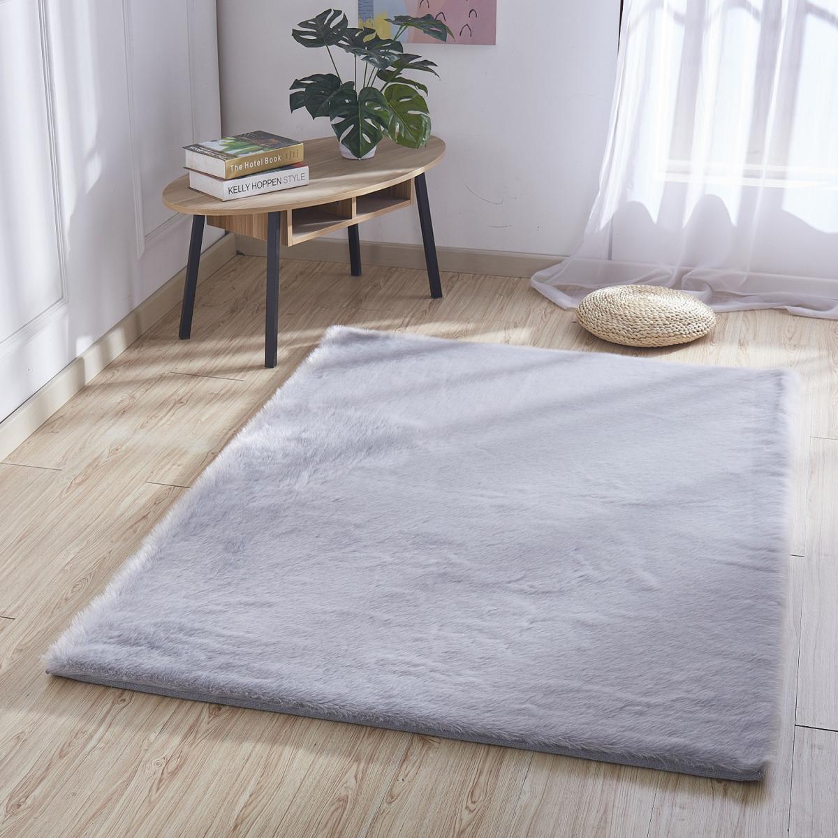 Faux Fox Fur Rug - Silver – image 2