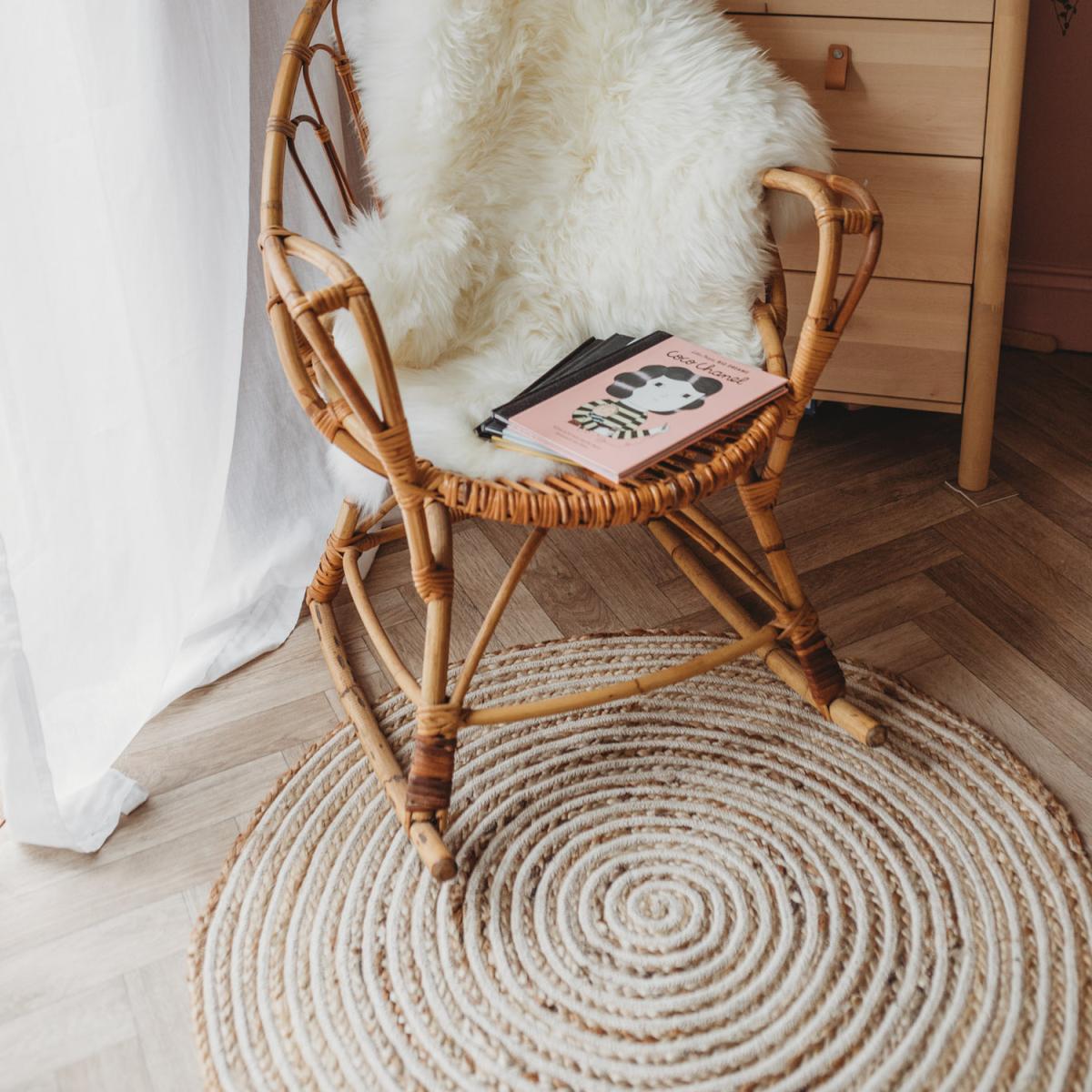 Sustainable Jute and Cotton Braided Rug - Neutral / 120cm – image 2