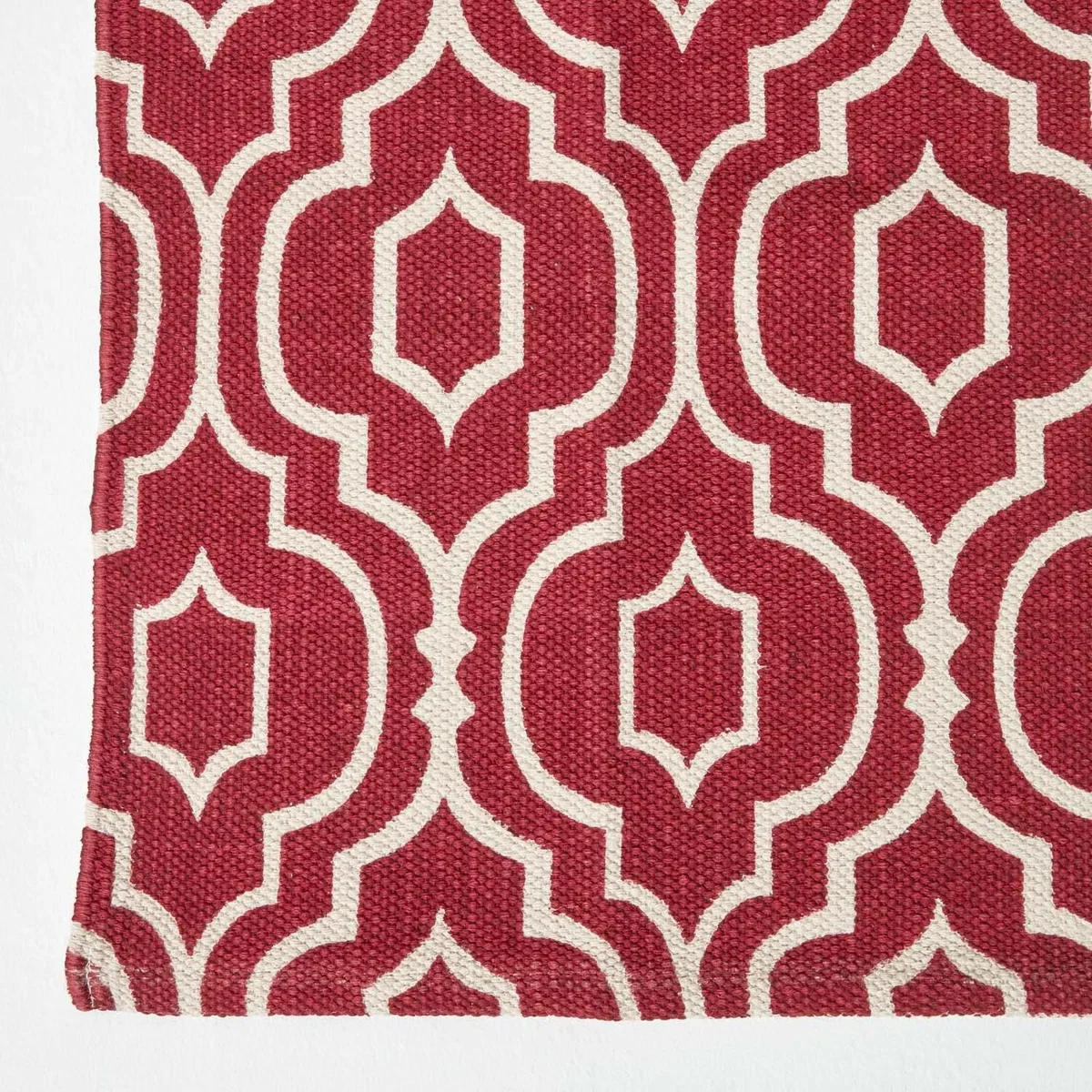 Homescapes Riga Cotton Printed Patterned Rug - Red / 200cm