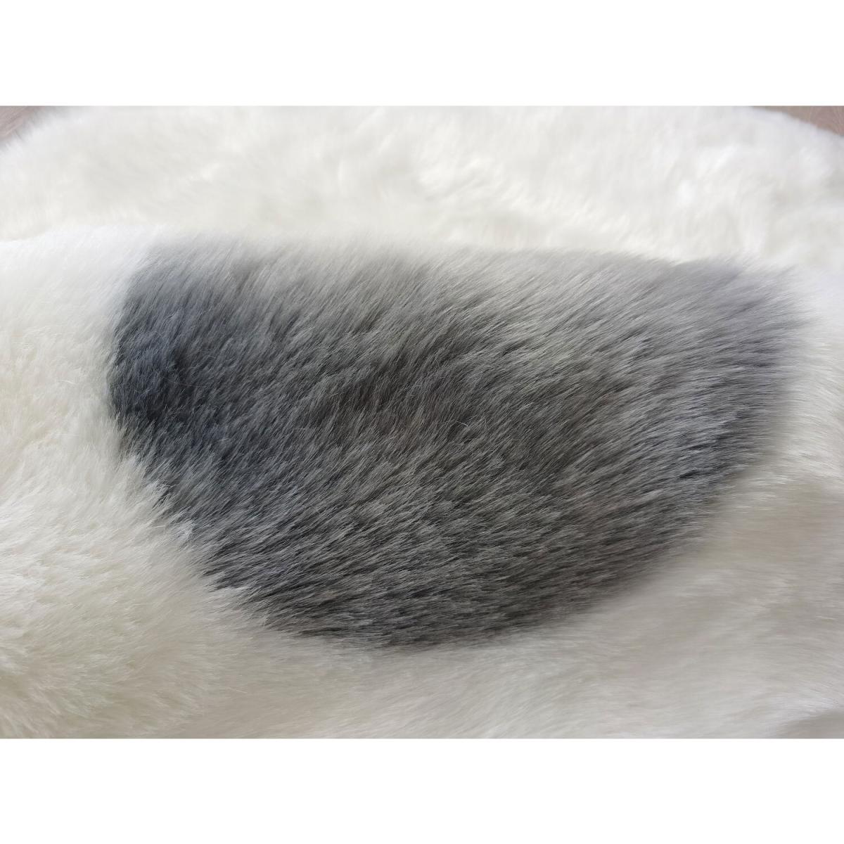 Heart Faux Fur Rug – image 3