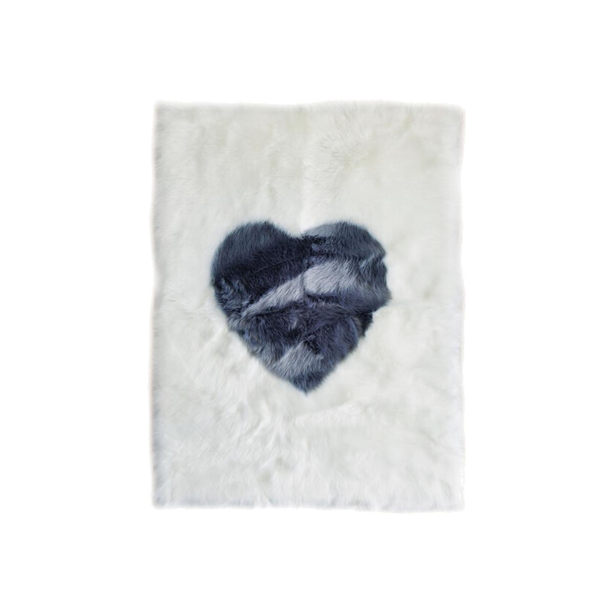 Heart Faux Fur Rug – image 1