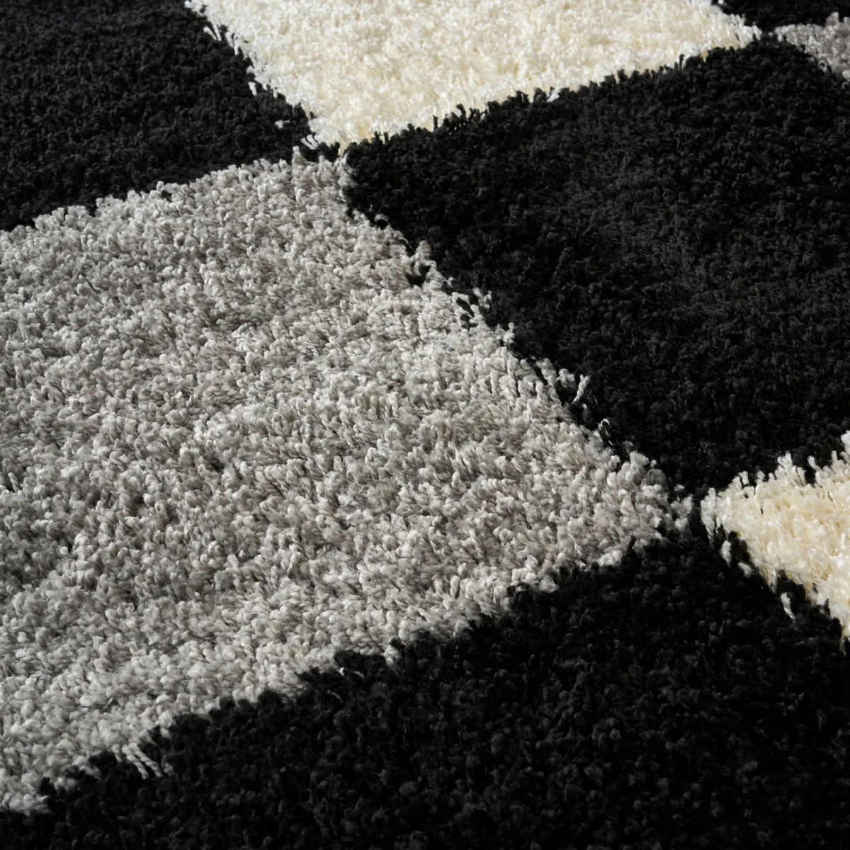 California Checked Shaggy Rug - Black / 110cm / 60cm – image 6