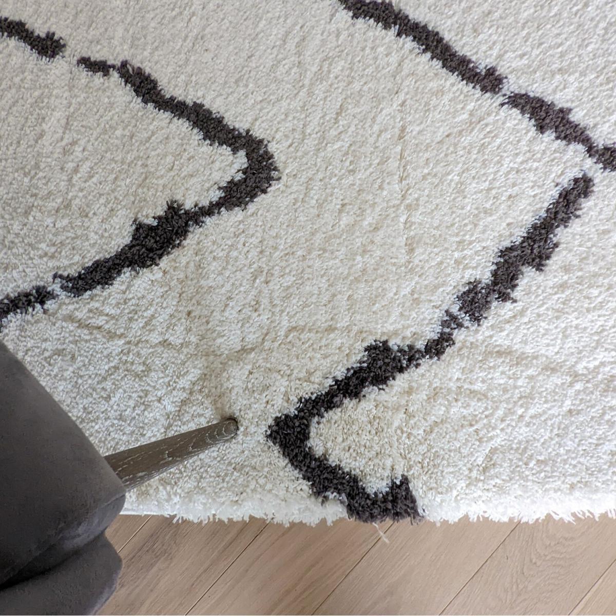 Ivory Chevron 4cm Shaggy Rugs - Ivory / 230cm – image 3