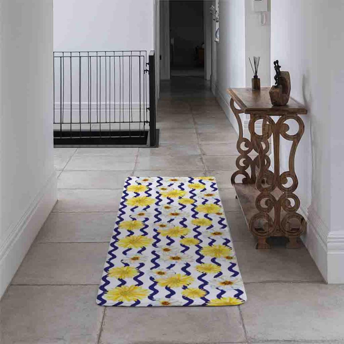 Bright Yellow Flowers  Zig Zags Runner Rug - Yellow – image 3