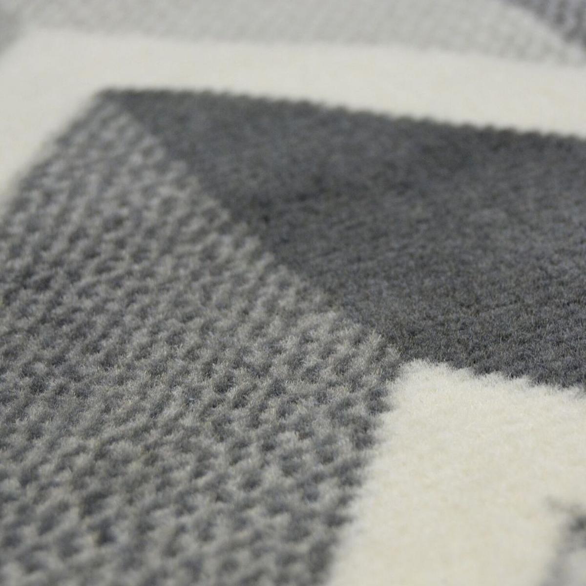 Black and Grey Chevron Area Rug - Islay - Black / 230cm – image 3