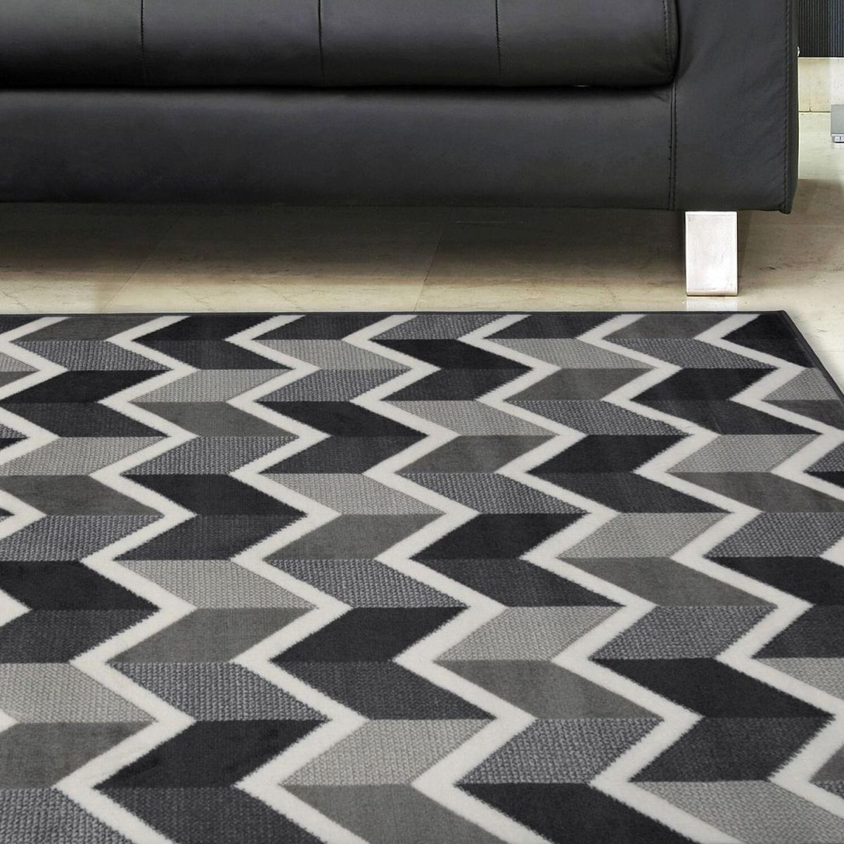 Black and Grey Chevron Area Rug - Islay - Black / 230cm – image 1