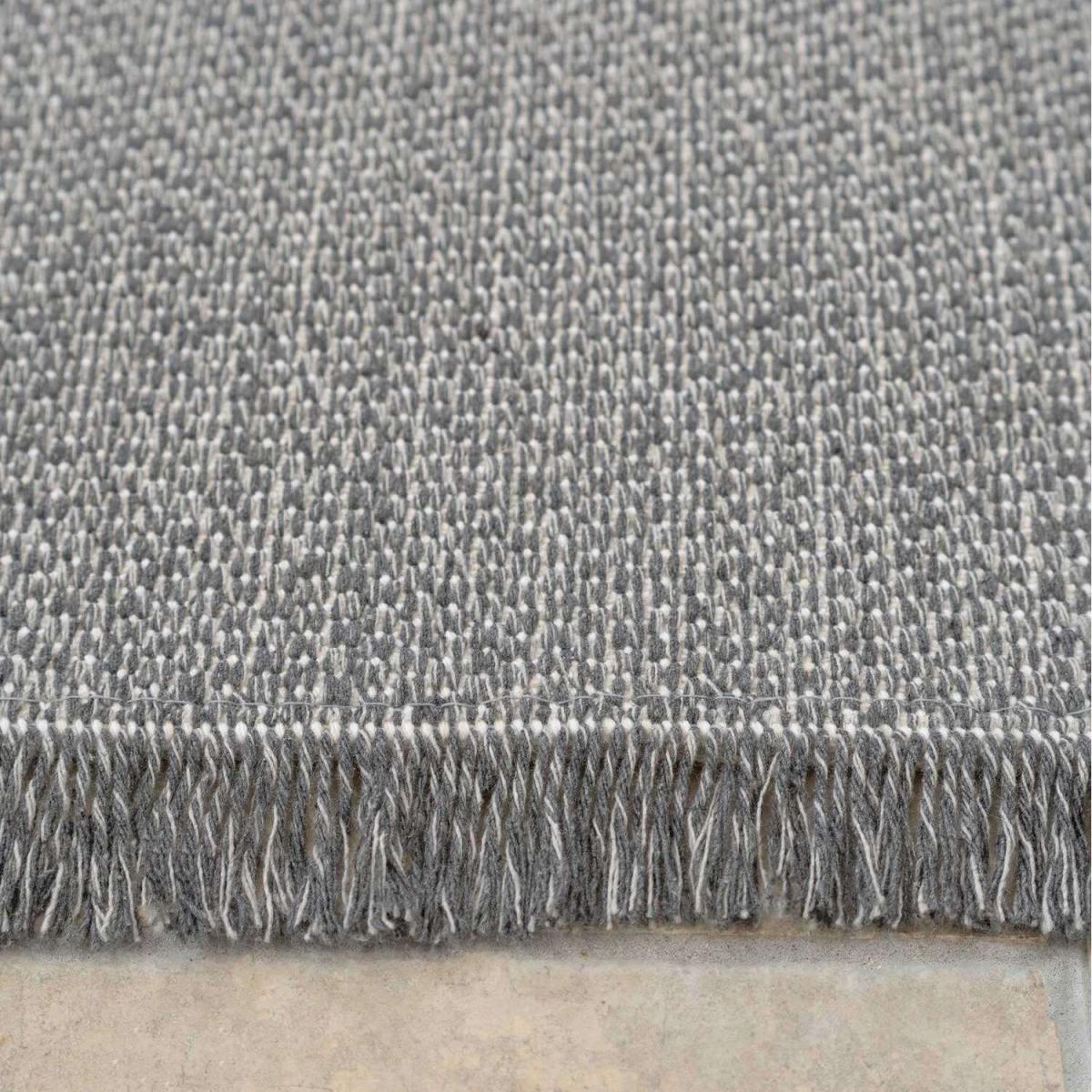 Grey Tufted Cotton Sustainable Fringed Living Room Rug - Tribal - Grey – image 2