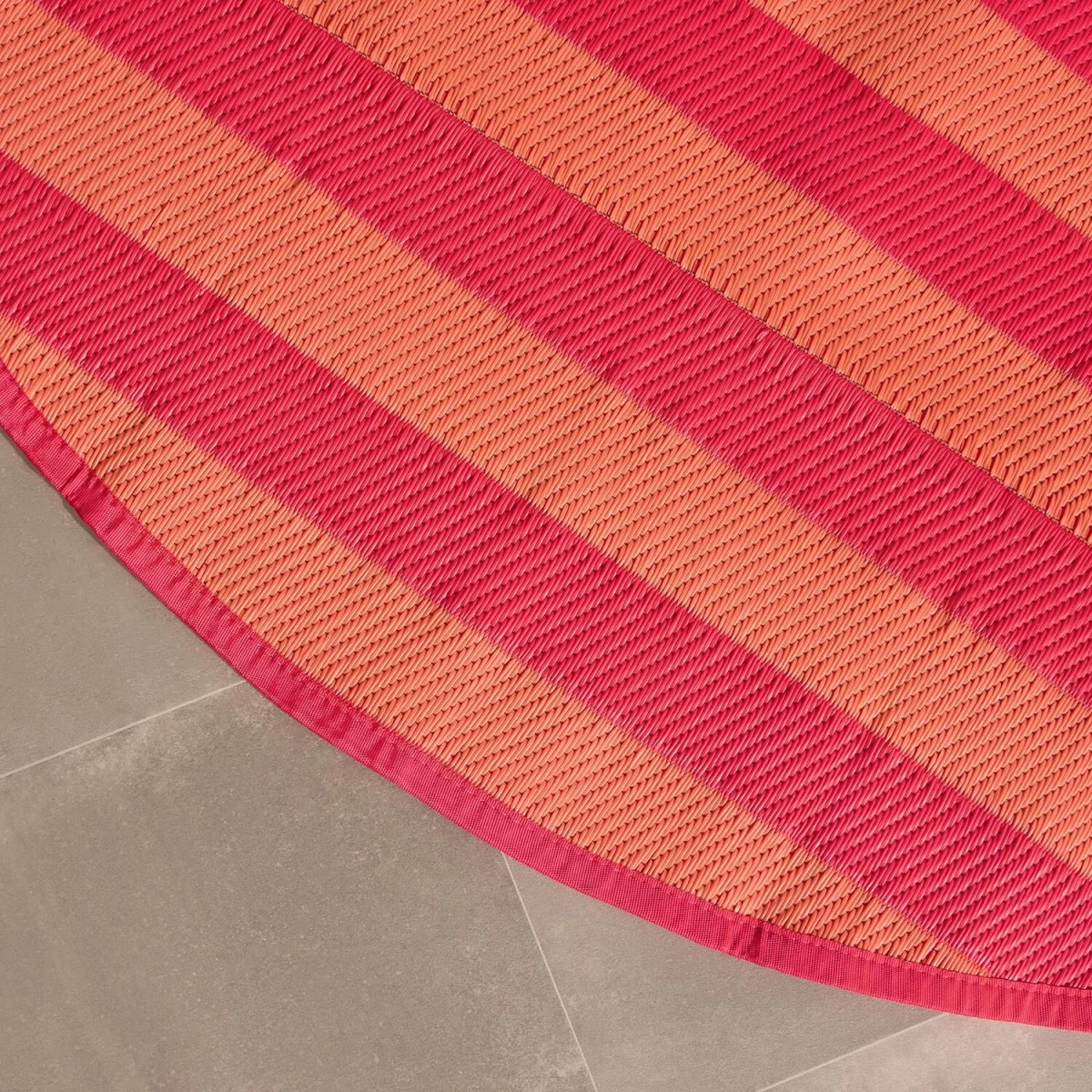 Stripe Print Outdoor Rug - Orange/Pink / 28.5cm / 0.95kg – image 6