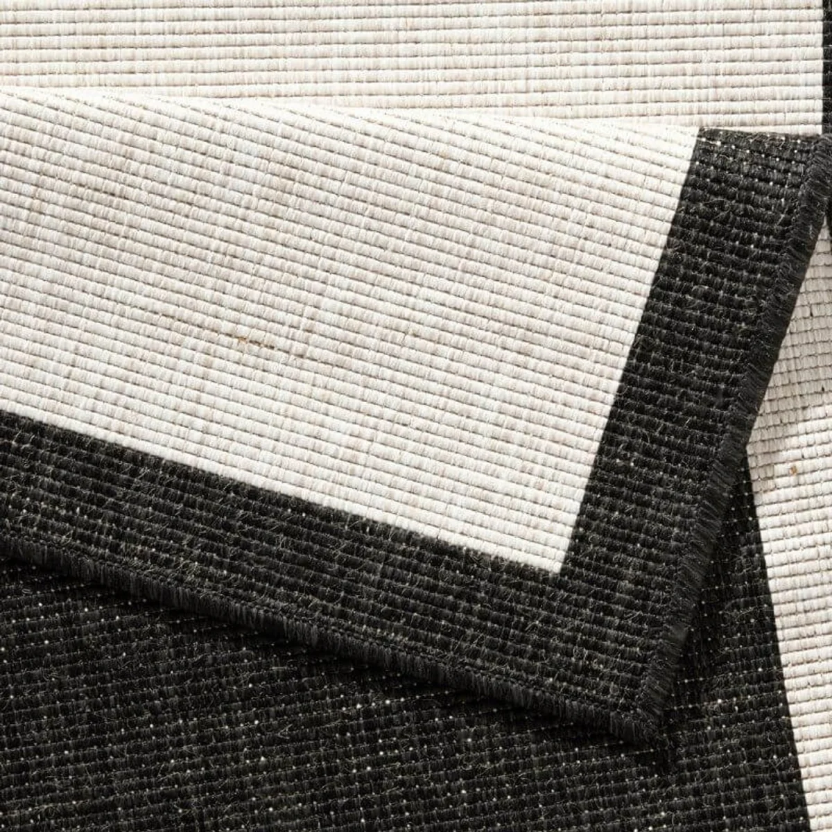 Reversible Panama Indoor & Outdoor Rug Black - Black / 350.0cm – image 3