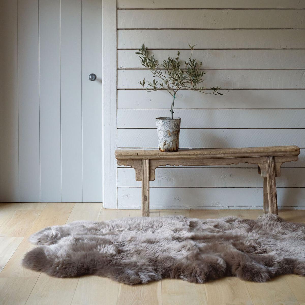 Soft Brown Oversized Sheepskin Rug - taupe / XL