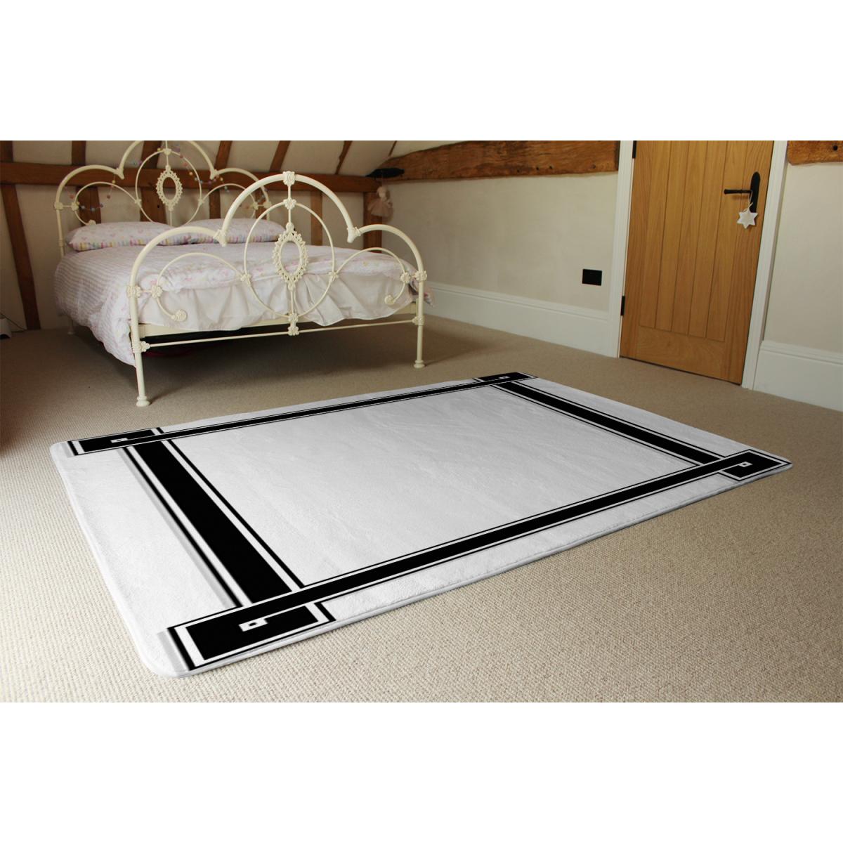 Greek Frame Rug - Black / 110cm – image 3