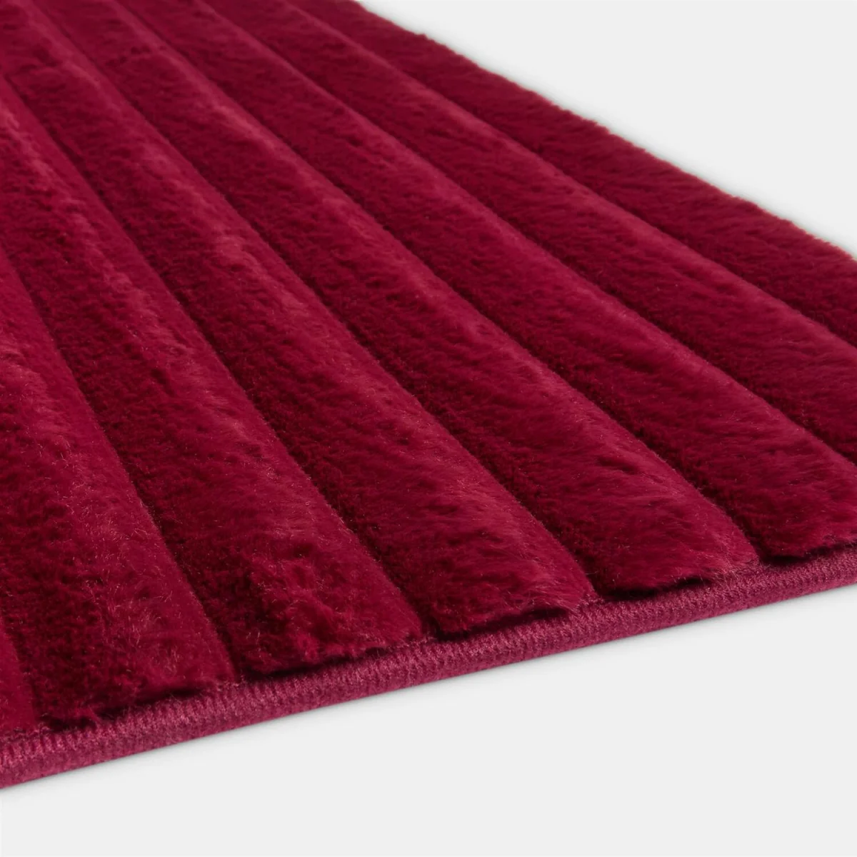 OHS Faux Fur Ribbed Rug - Berry / 120X170 – image 4