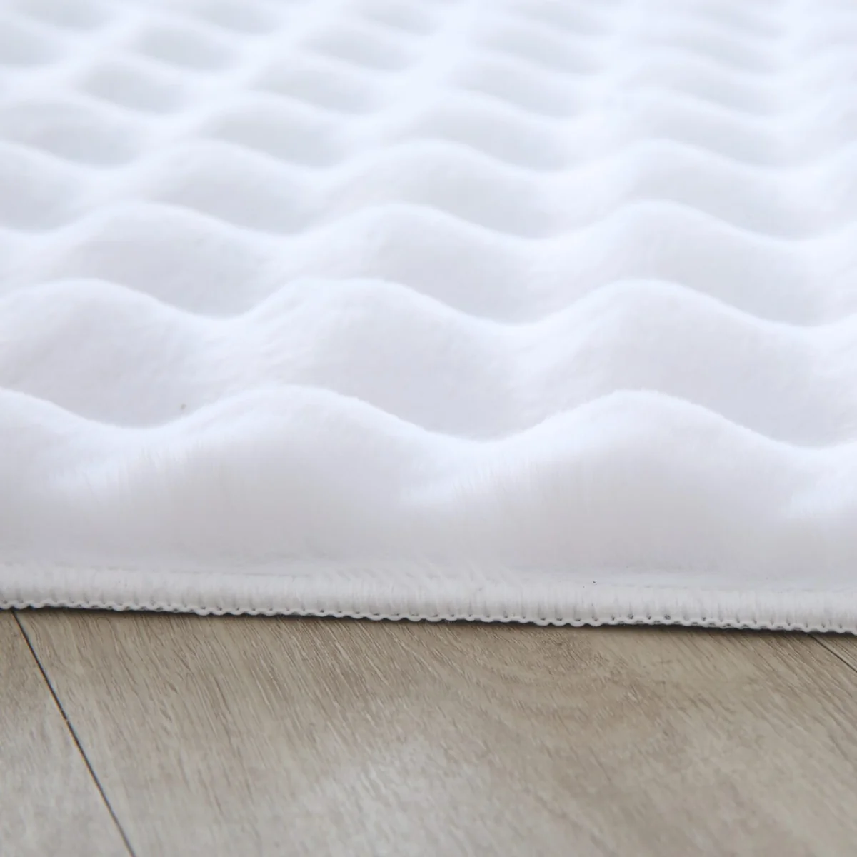 Orbie Washable Low Pile Super Soft Living Room Area Rug Machine Carved Ridge-Furrow Design - Snow White / 200cm / 280cm – image 5