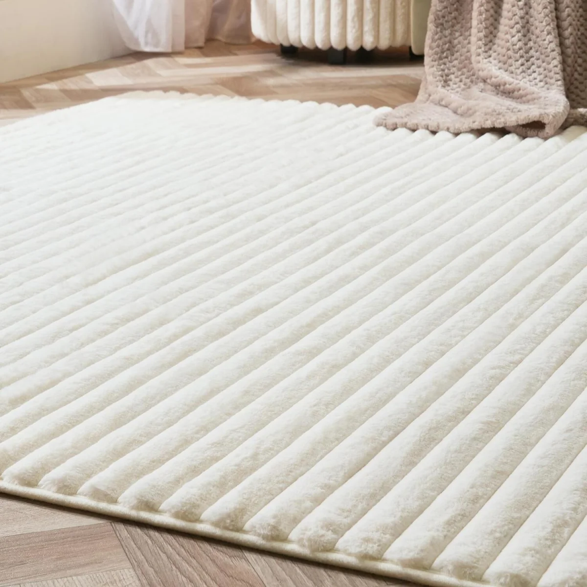 OHS Faux Fur Ribbed Rug - Cream / 120X170 – image 3