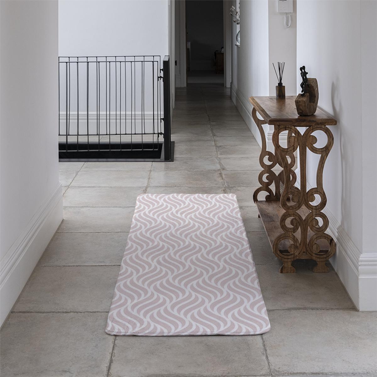 Geometric Pattern With Leaves Runner Rug - Pink – image 4